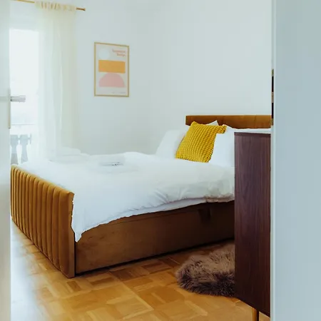 아파트 Talblick9 - Architektenhaus In Exklusiver Lage 게롤슈타인