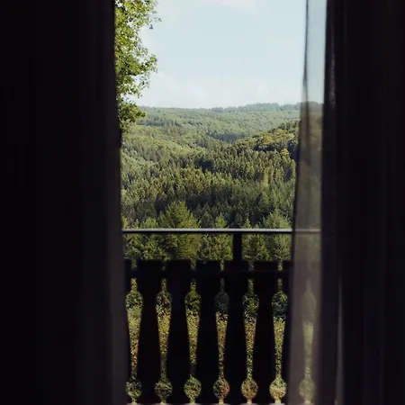 Talblick9 - Architektenhaus In Exklusiver Lage *