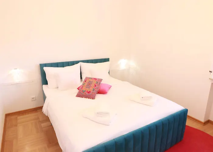 Talblick9 - Architektenhaus In Exklusiver Lage * Gerolstein